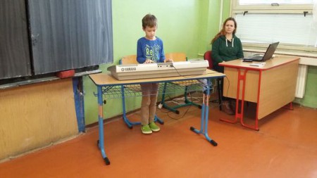 ...v kategórii hra na hudobný nástroj